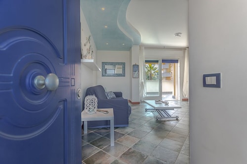 Appartamento in residence con piscina 200m dal mare