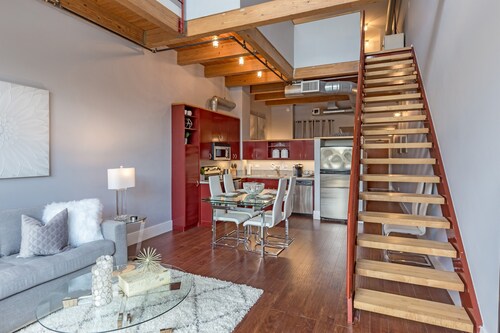 Santana Row Loft Style Condo with Private Patio #2