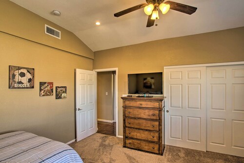 Pet-Friendly Glendale Home w/ Pool & Putting Green