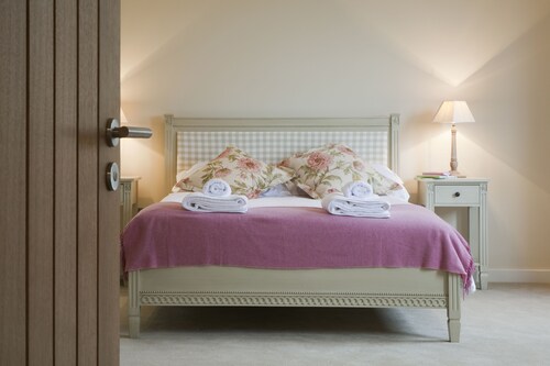 Amazing Oast House - sleeps 22