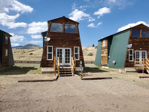 Cabin four - 2 bedrooms in Creede, Colorado