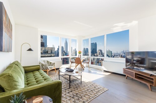 2 Bedroom Luxury Living Views of NYC