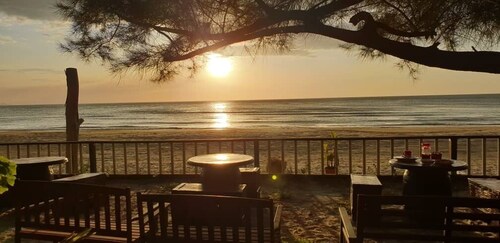 Dedsaan Beach Village