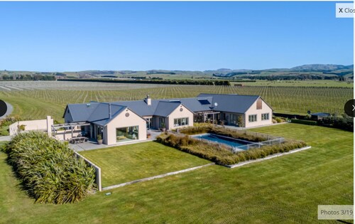 Private wing with pool and spa pool