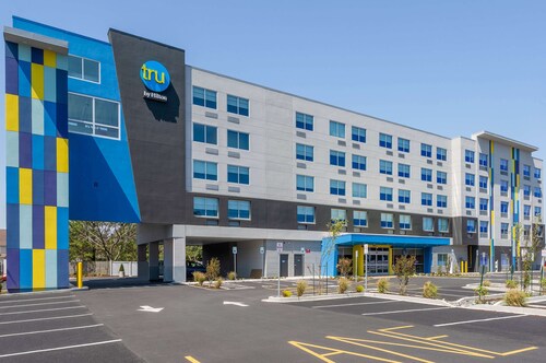 Tru by Hilton Ocean City Bayside