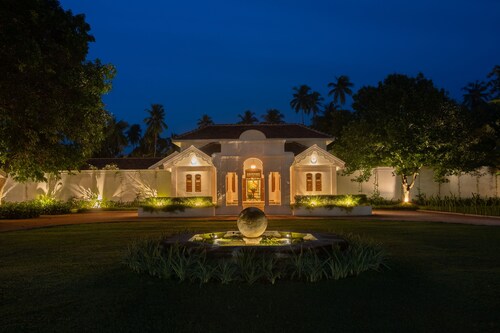 Taru Villas - Riva