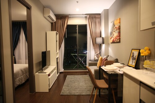 New High-End Community Apartment (bkce33)