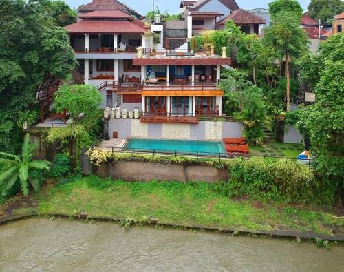 Hidden Seroja Villa