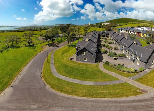 Dingle Courtyard Cottages 3 Bed Sleeps 6