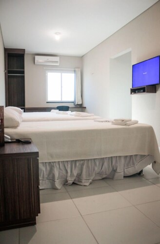 Ello Hotel
