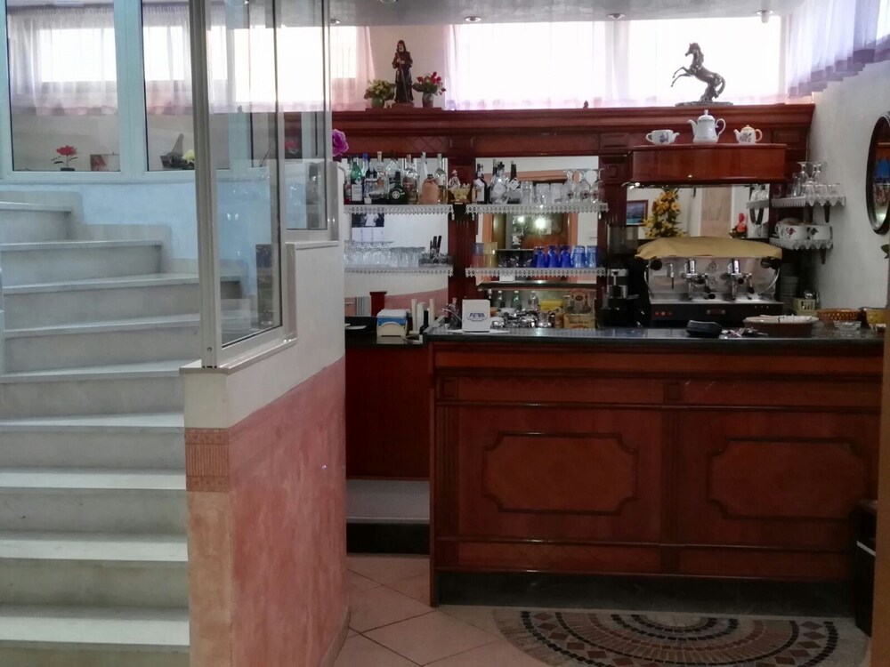 Hotel Lounge