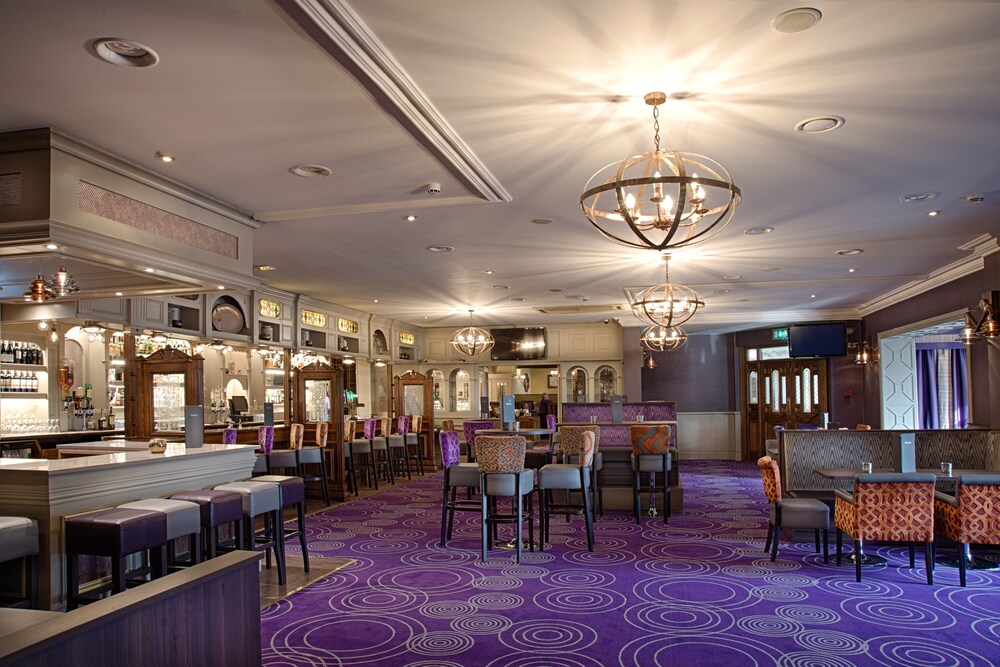 Hotel Lounge