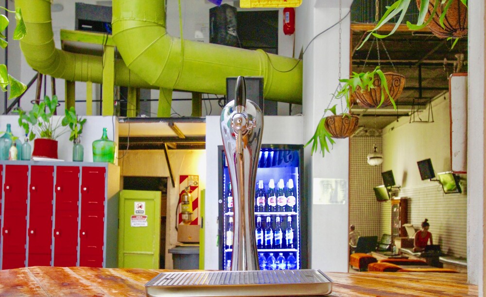 Hotel Bar