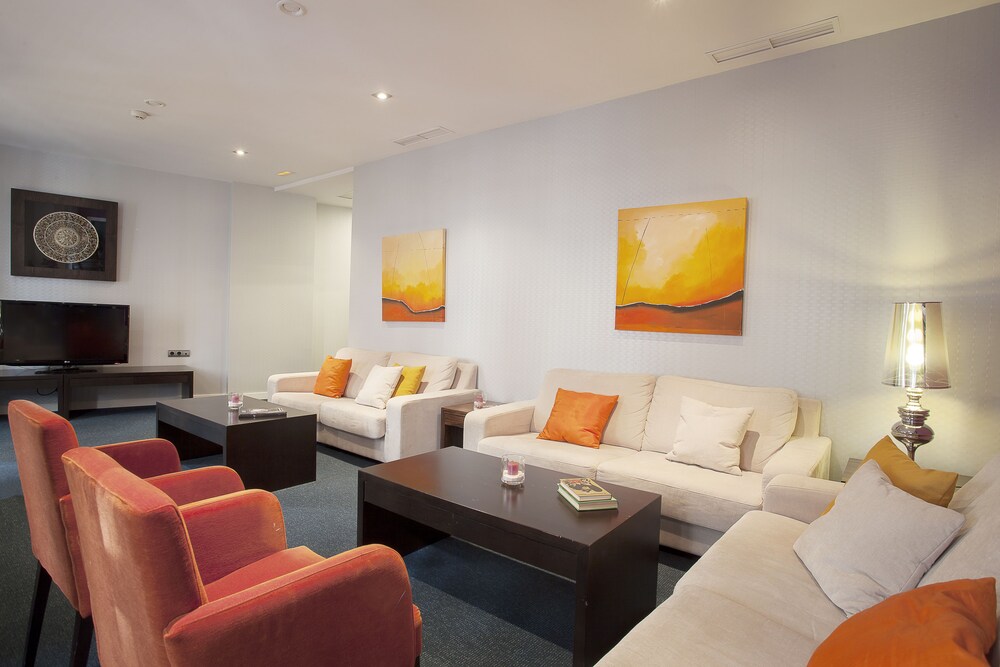 Executive Lounge