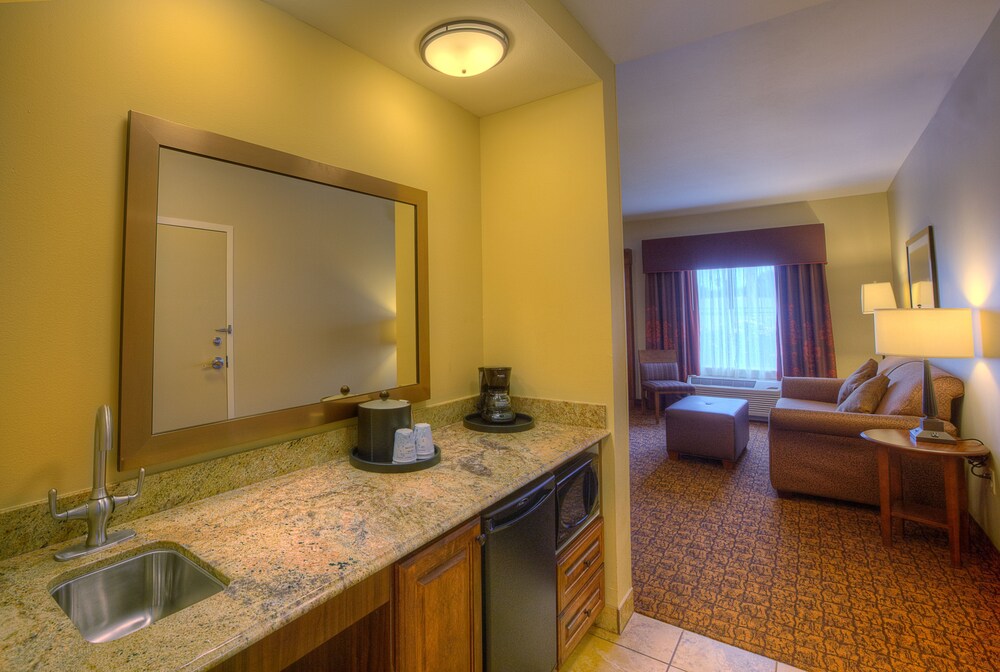 In-Room Kitchenette