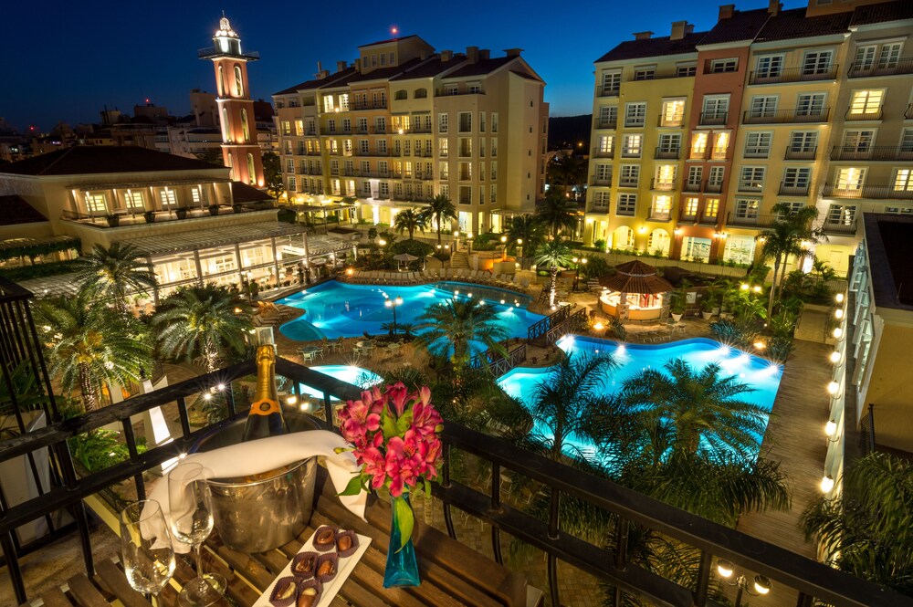 Courtyard View
