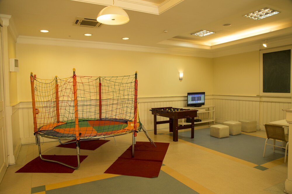 Childrens Play Area - Indoor