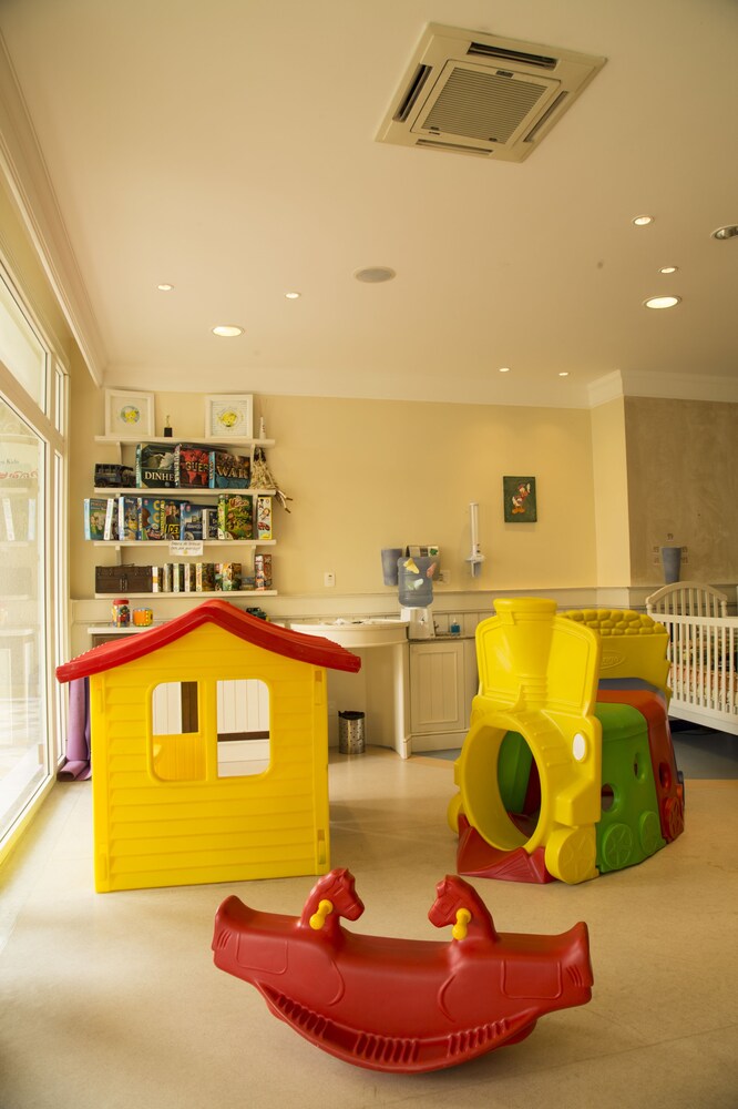 Childrens Play Area - Indoor