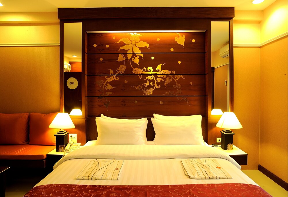 Deluxe Double Room, 1 King Bed - Guestroom