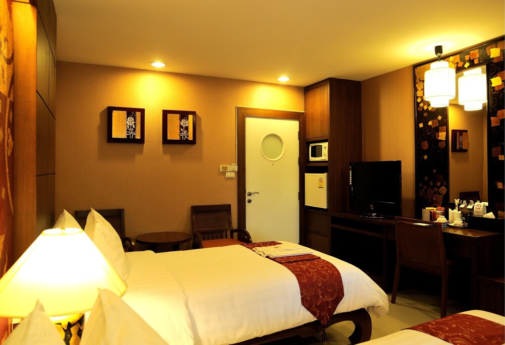 Deluxe Twin Room - Guestroom