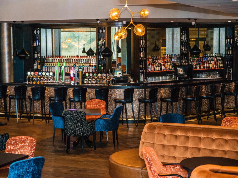 Hotel Bar