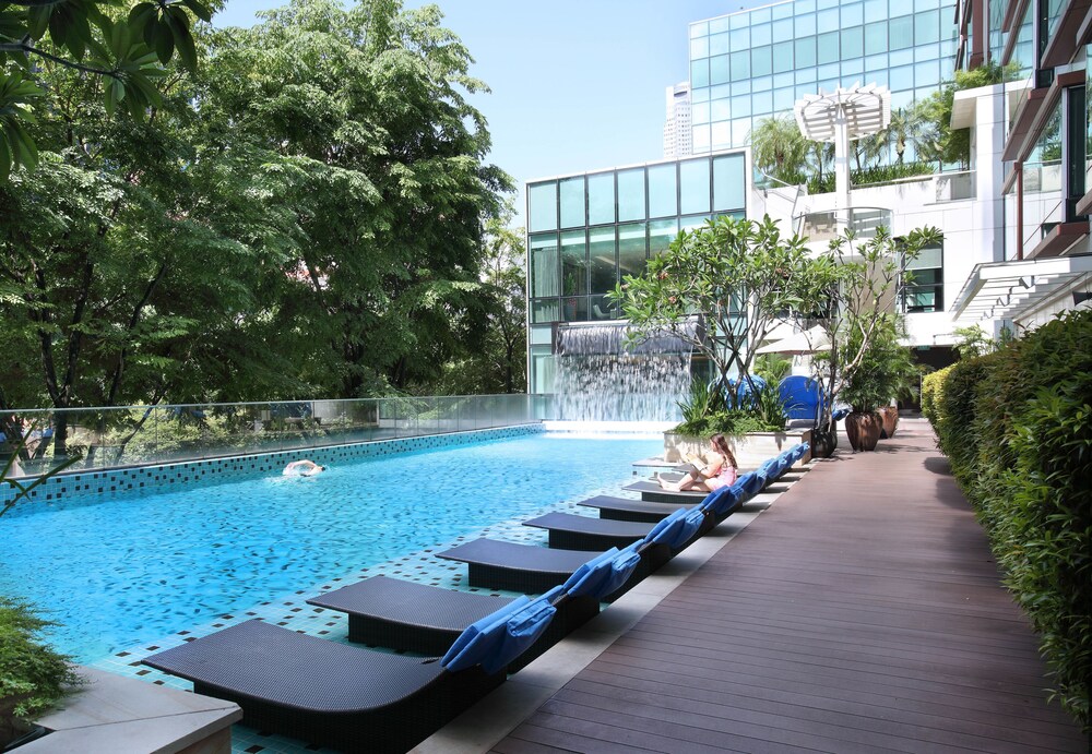 Sundeck