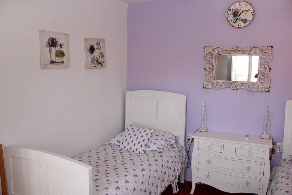 Comfort Apartment, 4 Bedrooms, Balcony - Guestroom