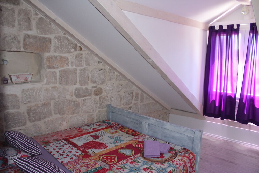 Classic Apartment, City View - Guestroom