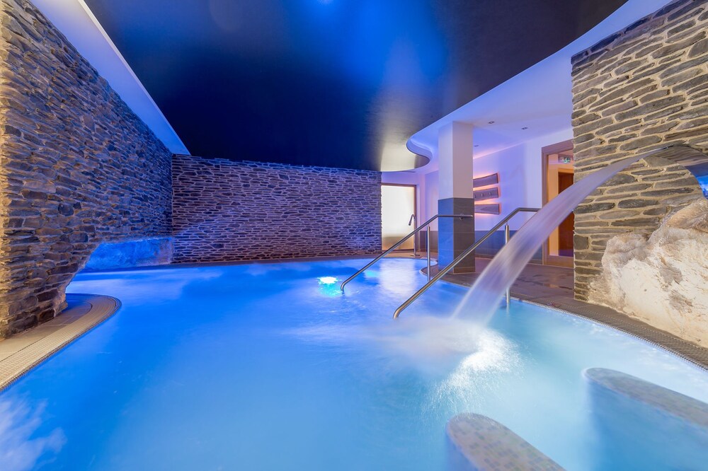 Indoor/Outdoor Pool