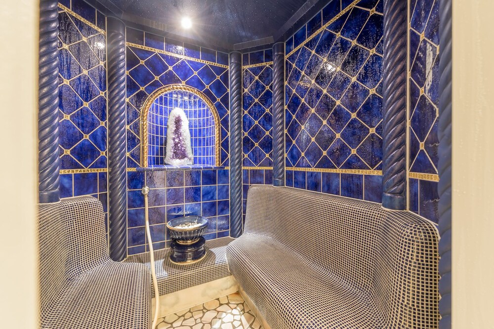 Steam Room