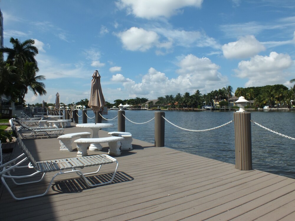 Sundeck