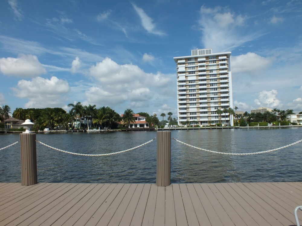Dock