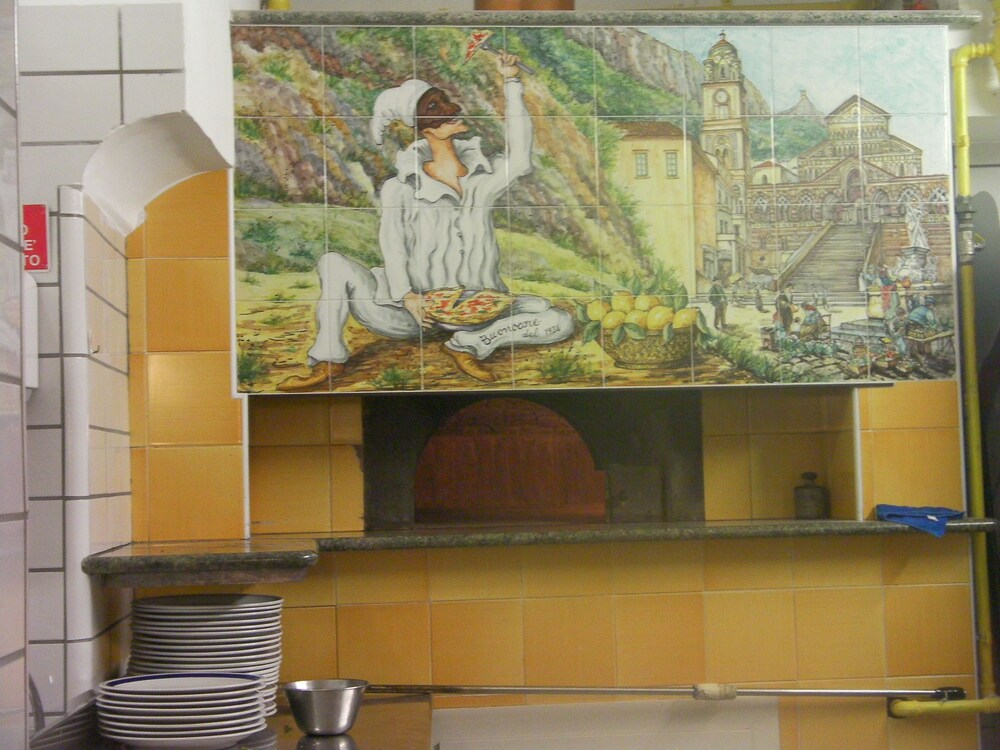 Food Court