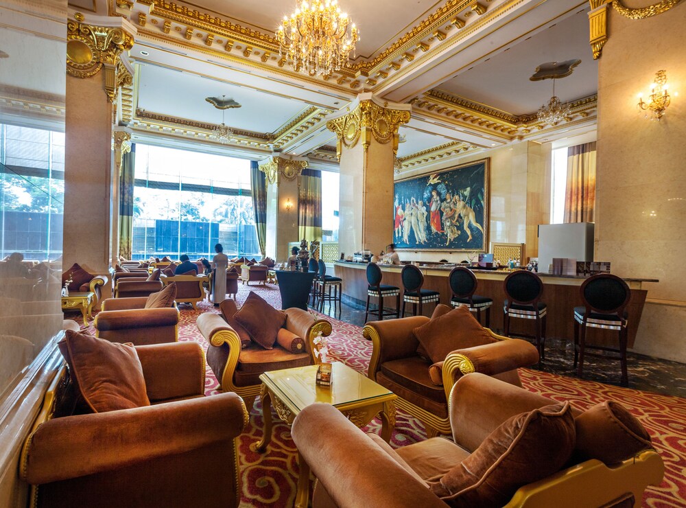 Hotel Bar