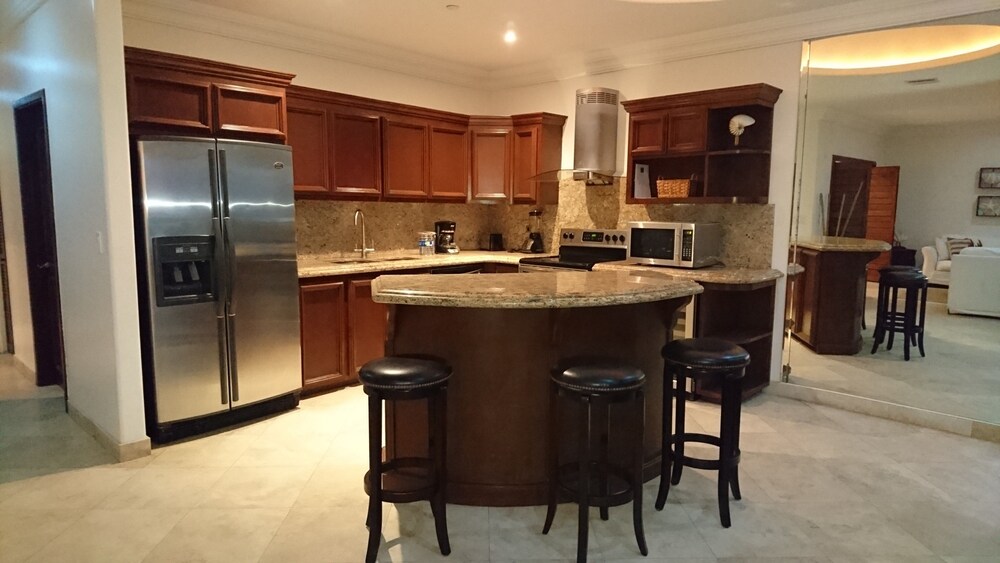 Condo, 2 Bedrooms - Guestroom