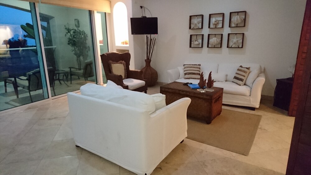 Condo, 2 Bedrooms - Guestroom