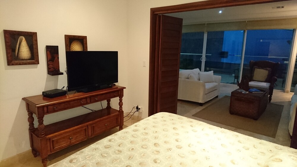 Condo, 2 Bedrooms - Guestroom