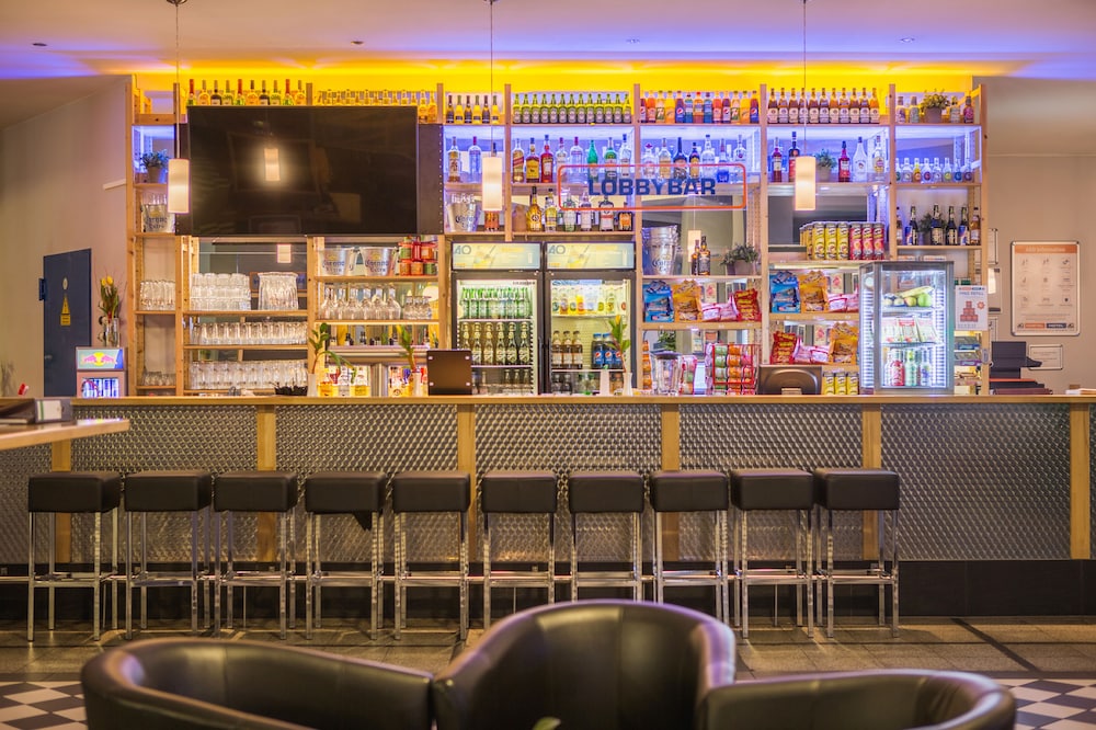 Hotel Bar
