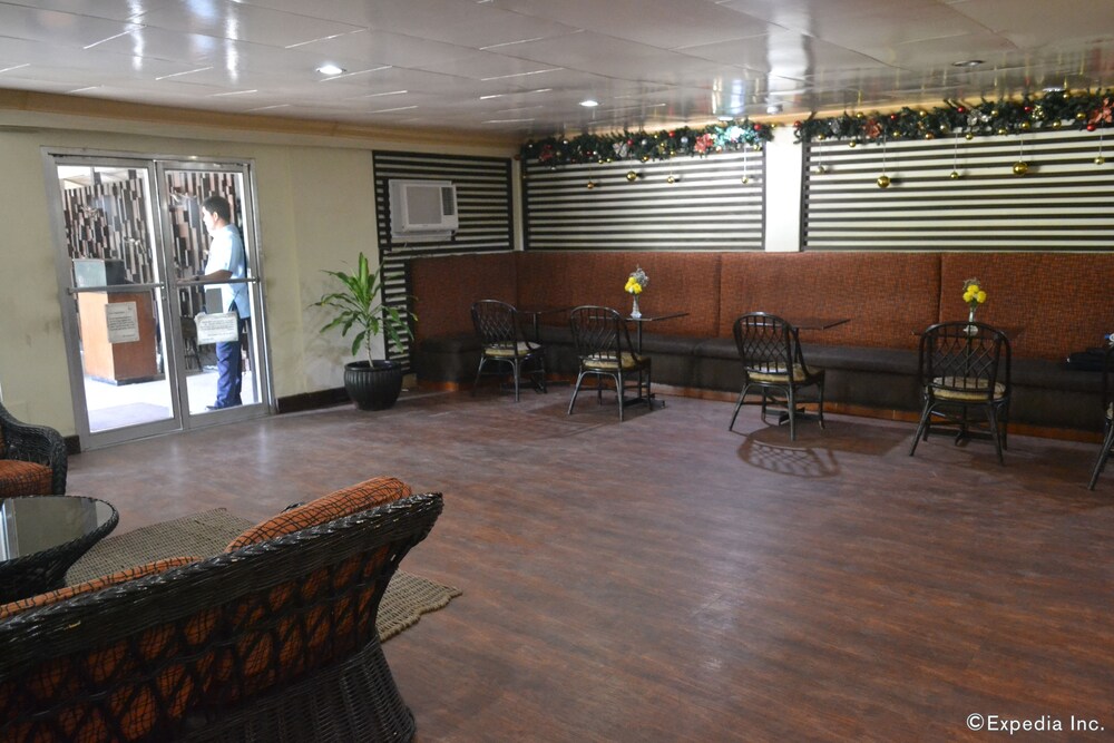 Hotel Lounge