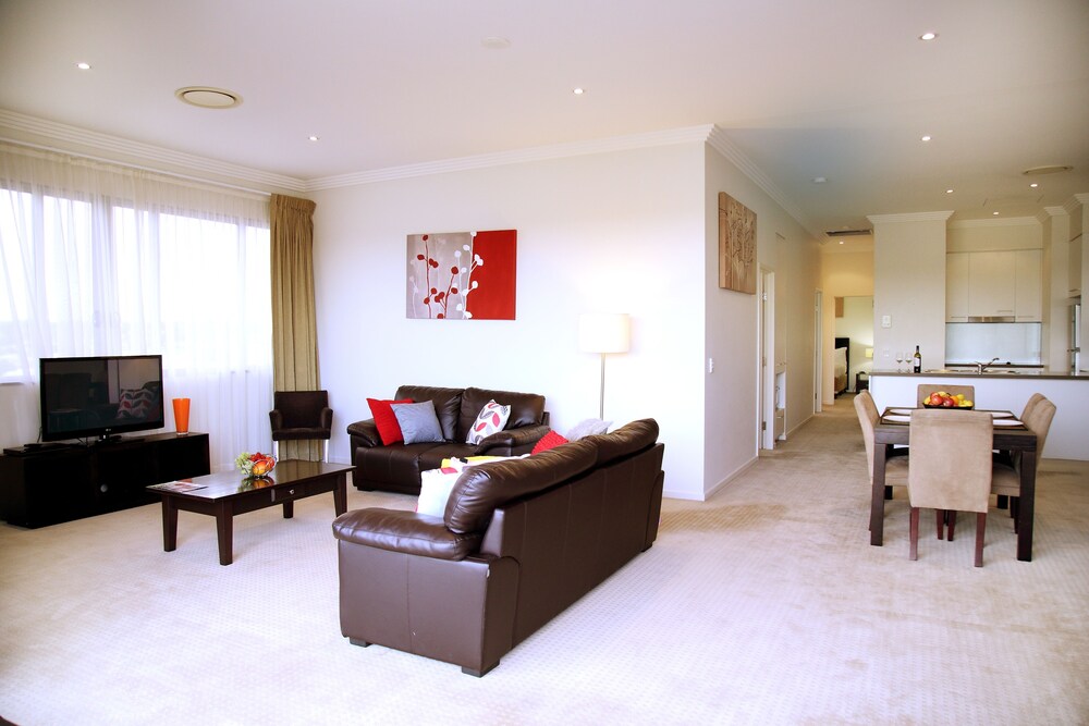 Penthouse, 3 Bedrooms - Living Area