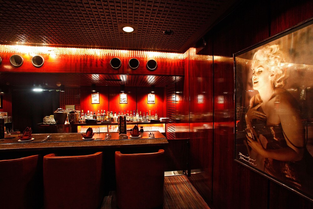 Hotel Bar