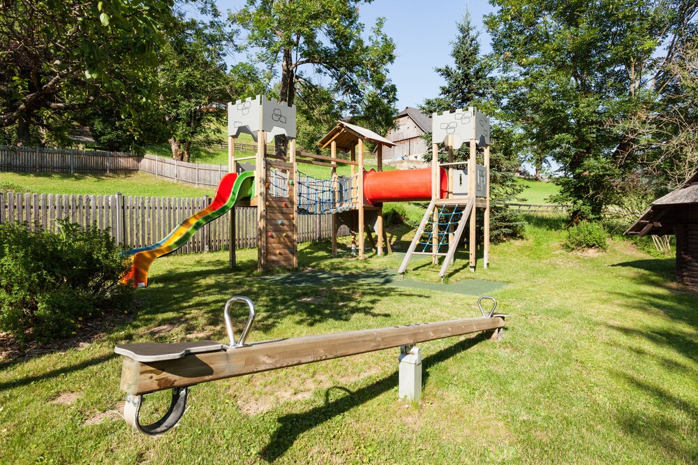 Childrens Play Area - Outdoor