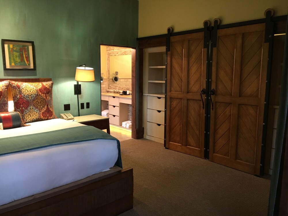 Guestroom View