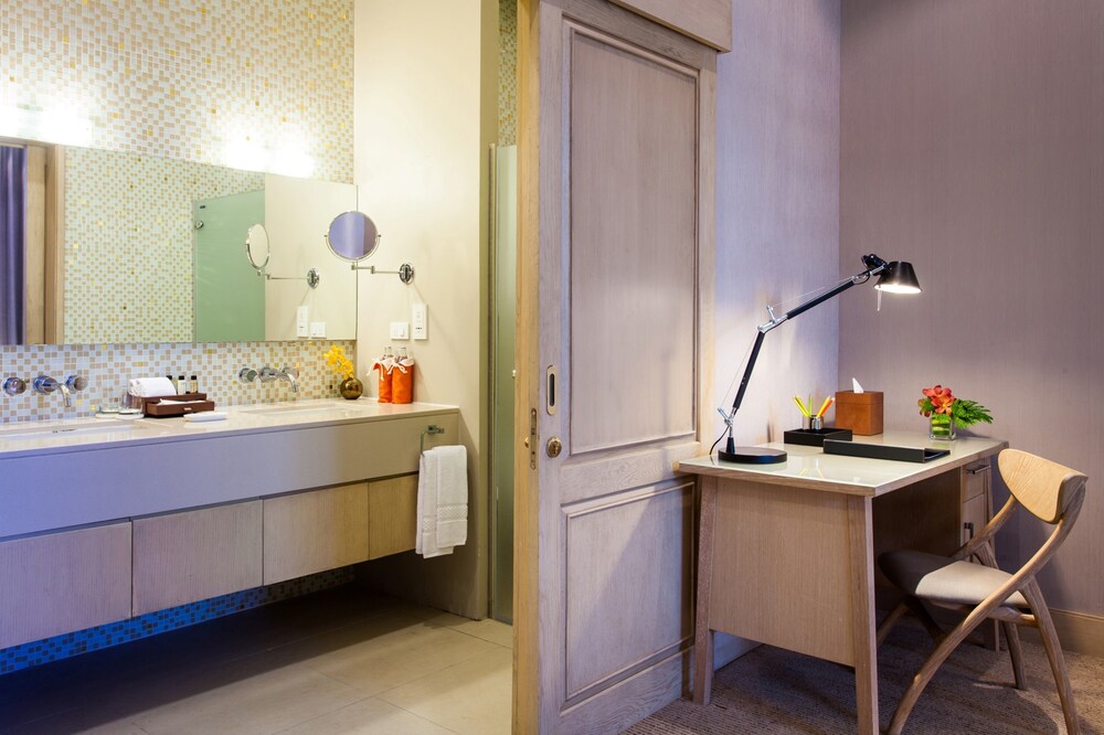 Suite, 3 Bedrooms - Bathroom