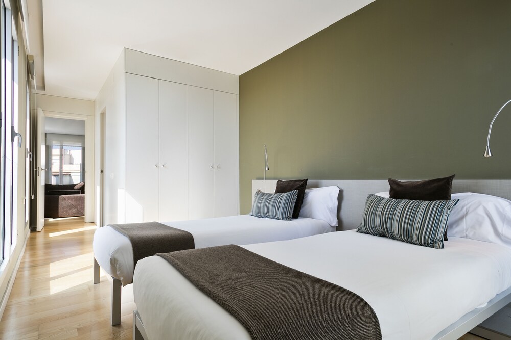 Family Apartment (6 pax) - Guestroom
