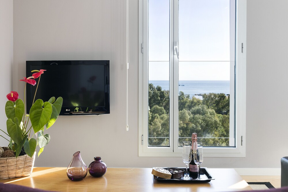 Business Apartment, 1 Bedroom, Sea View - Guestroom View
