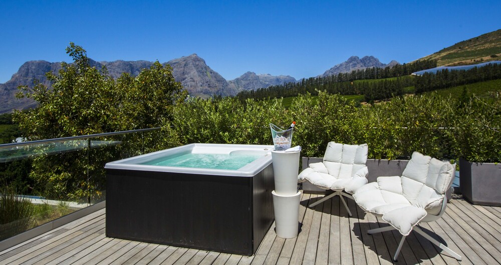 Jetted Tub