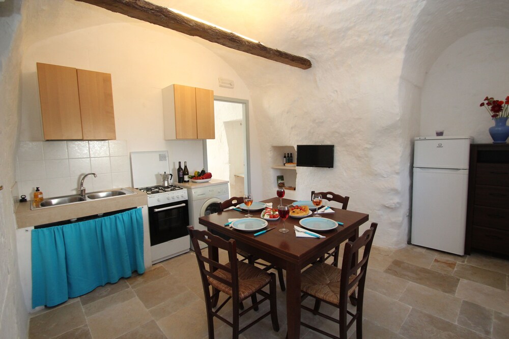 Basic Apartment, 1 Bedroom, Non Smoking - In-Room Kitchen