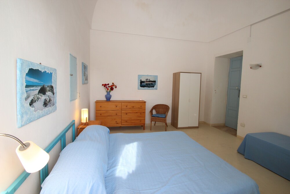 Economy Apartment, 2 Bedrooms, Kitchen - Guestroom