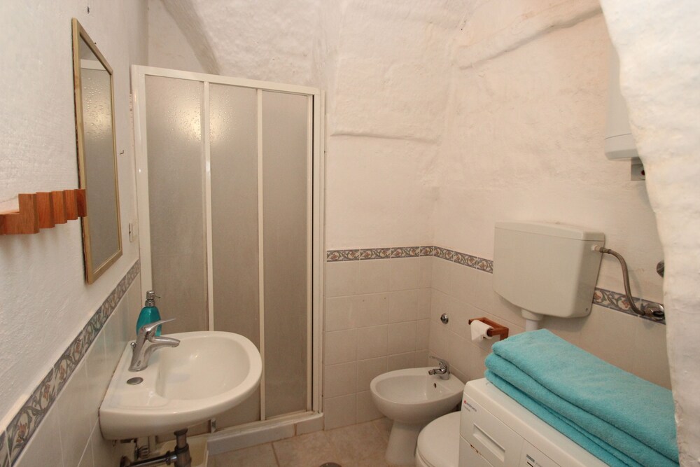 Apartment, 1 Bedroom (2 Adults) - Bathroom